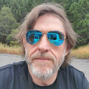 Meet your Posher, Russell